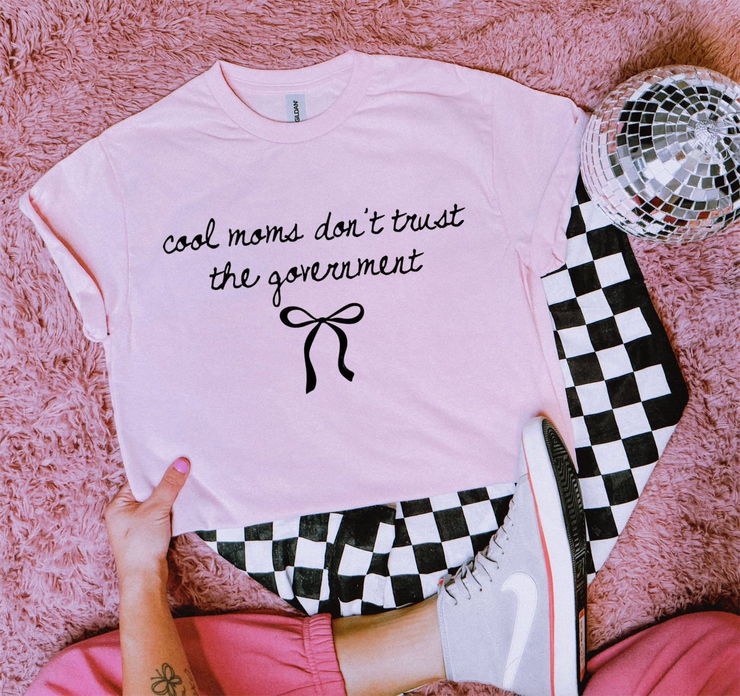 Cool Moms Don’t Trust The Government